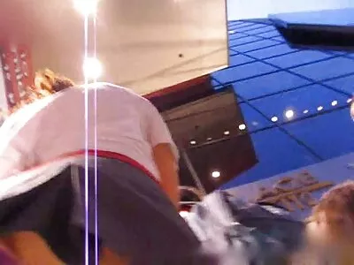Аса Акира смуче клипове с порно много дебел хуй