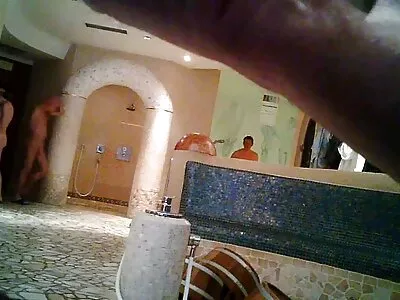 Двойка нахални българско безплатно порно доведени сестри, радващи късметлия в леглото