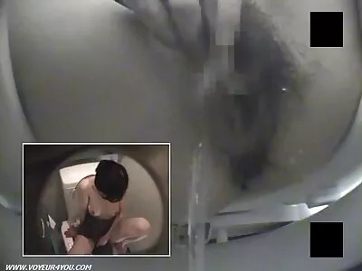 Малката тинелска тийнейджърка Алис Марч се радва на яздене безплатни порно клипове