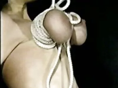 Три мадами чукат секс порно клипове един възбуден човек